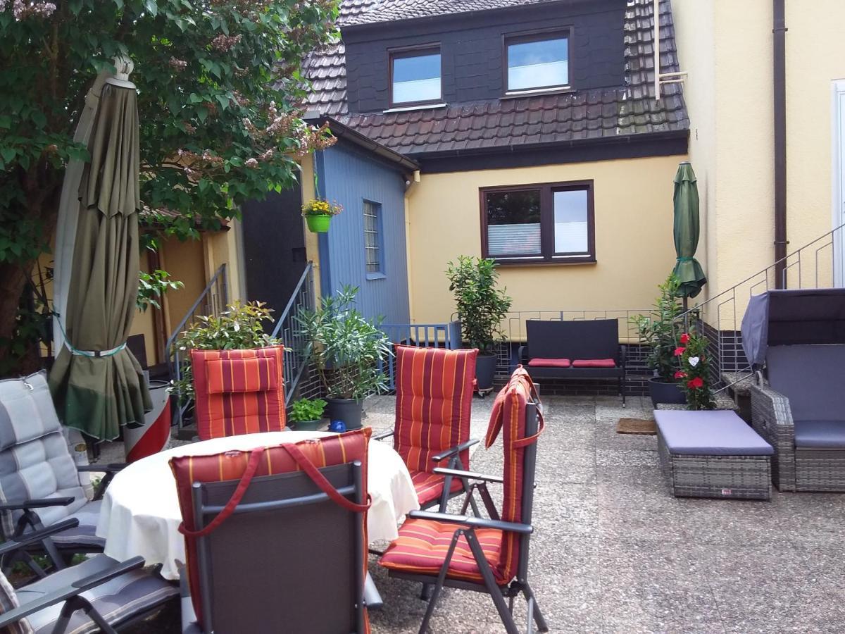 Ferienwohnung In Gartenlandschaft Kassel Exterior foto