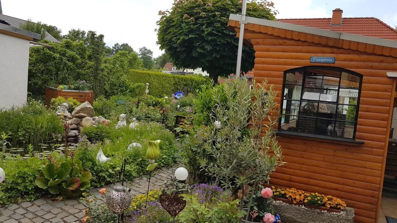 Ferienwohnung In Gartenlandschaft Kassel Exterior foto